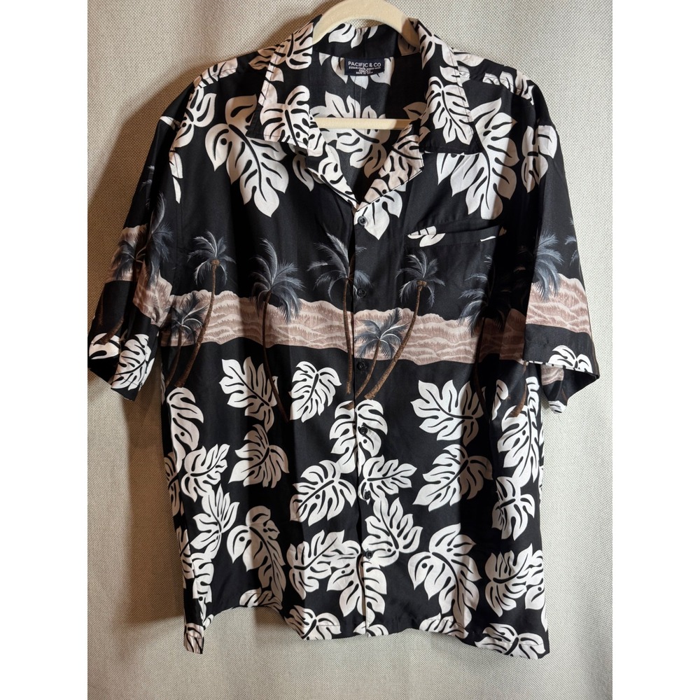 Pacific & Co Mens Large Black White Tropical Palm Tree Monstera Hawaiian Shirt